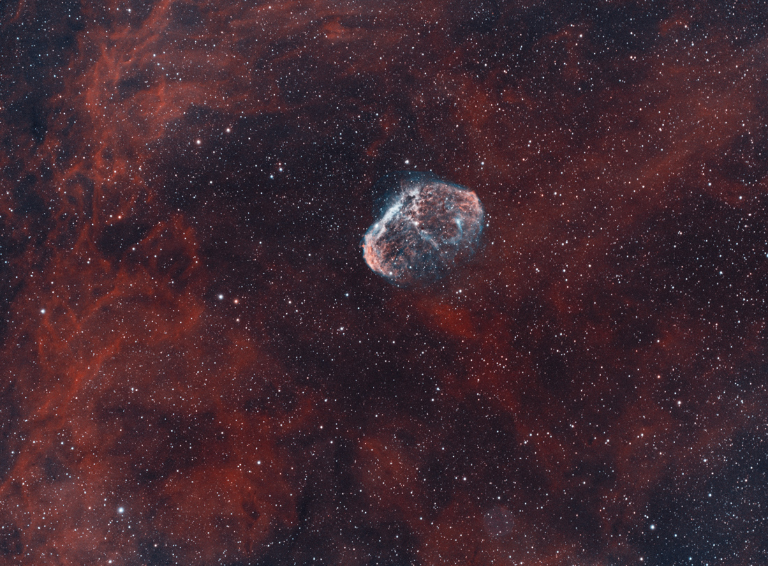 Crescent Nebulae